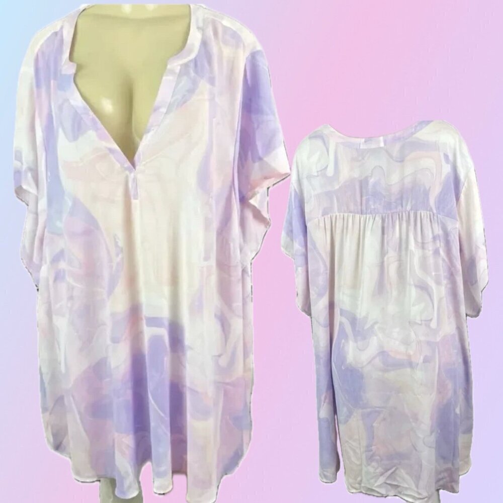 Torrid +6 Purple-Pink Marble Swirl Print Split Neck Pullover Short Sleeve Blouse